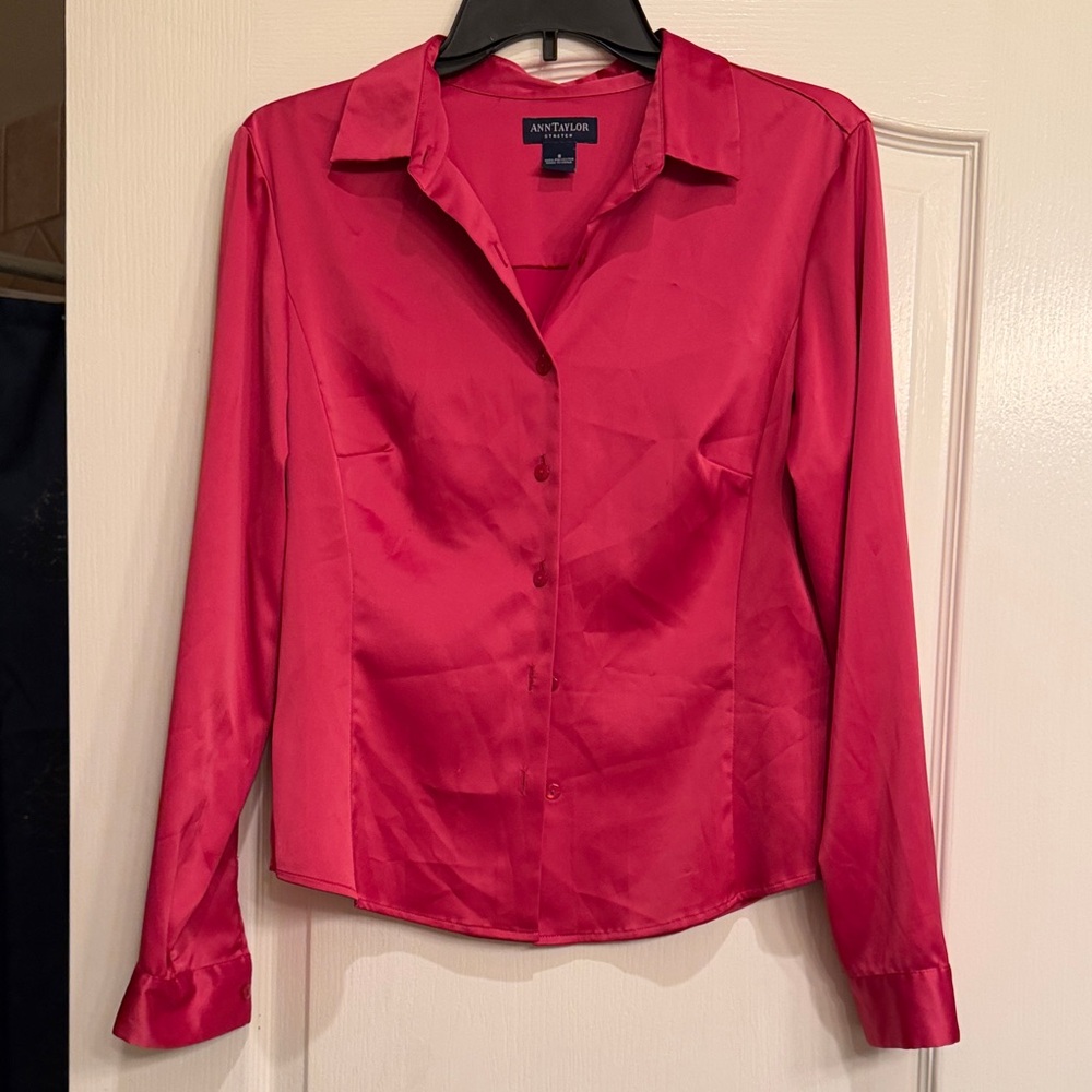 Ann Taylor Women's Vibrant Red Button Down Shirt